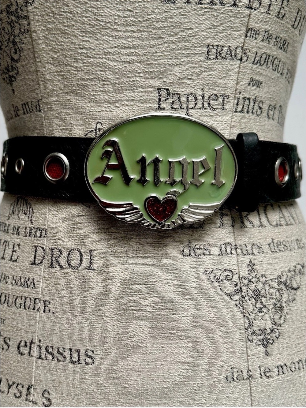 STREETS AHEAD BELT STUDDED LEATHER “ANGEL”/WINGED HEART MOTO BIKER waist:30”-34”
